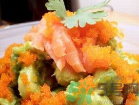 燻鮭魚沙拉怎么做？燻鮭魚沙拉的做法？