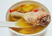 燉雞湯用冷水還是熱水？雞湯用冷水可以嗎？