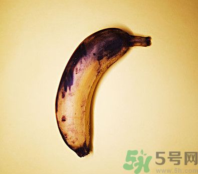 香蕉皮有黑點還能吃嗎？香蕉怎么保存不變黑？