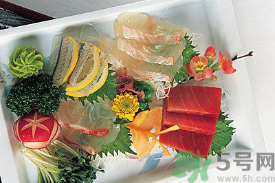 生魚(yú)片的做法是什么？如何自制生魚(yú)片？