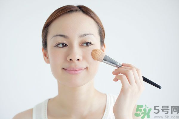 化妝刷如何使用效果好？化妝刷該怎么保養(yǎng)？