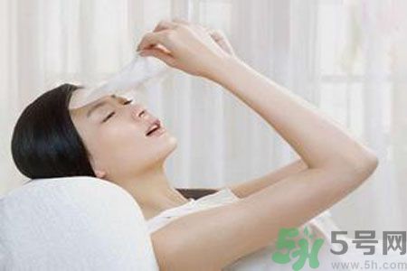 皮膚出油吃什么好？皮膚出油應(yīng)該吃什么？