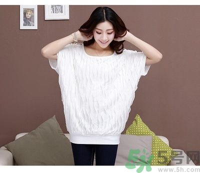 白衣服發(fā)黃要怎么清洗？白衣服發(fā)黃要怎么辦？