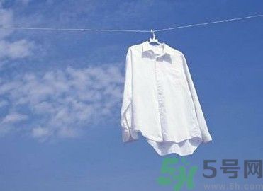 白衣服發(fā)黃要怎么清洗？白衣服發(fā)黃要怎么辦？