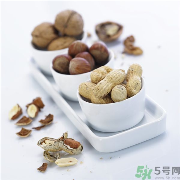 吃堅(jiān)果有什么好處？吃堅(jiān)果要注意什么？