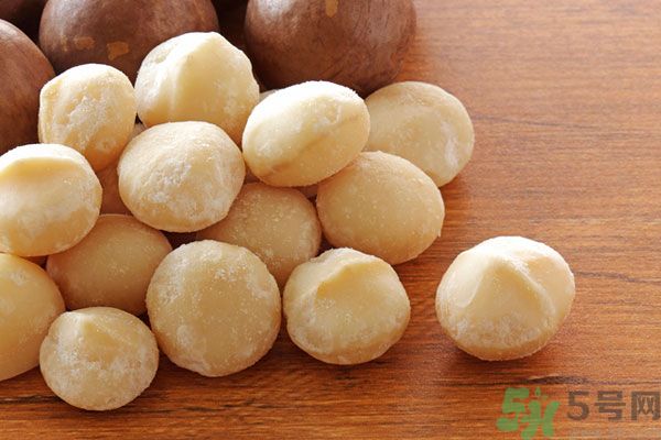 吃堅(jiān)果有什么好處？吃堅(jiān)果要注意什么？