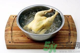 白切雞怎么入味？白切雞怎么做好吃？