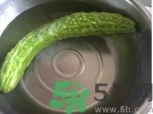 苦瓜泡水喝有什么好處？苦瓜泡水喝好嗎？