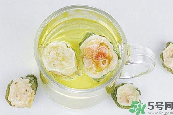 苦瓜泡水喝有什么好處？苦瓜泡水喝好嗎？