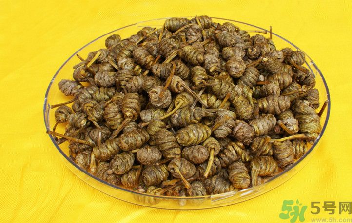石斛和泥鰍能同吃嗎？石斛和泥鰍能一起吃嗎？