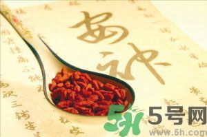 苦瓜可以和枸杞一起泡水喝嗎？苦瓜和枸杞一起泡水喝好嗎？