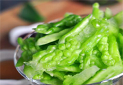 新鮮的苦瓜片能泡水喝嗎？新鮮苦瓜片泡水喝好嗎？