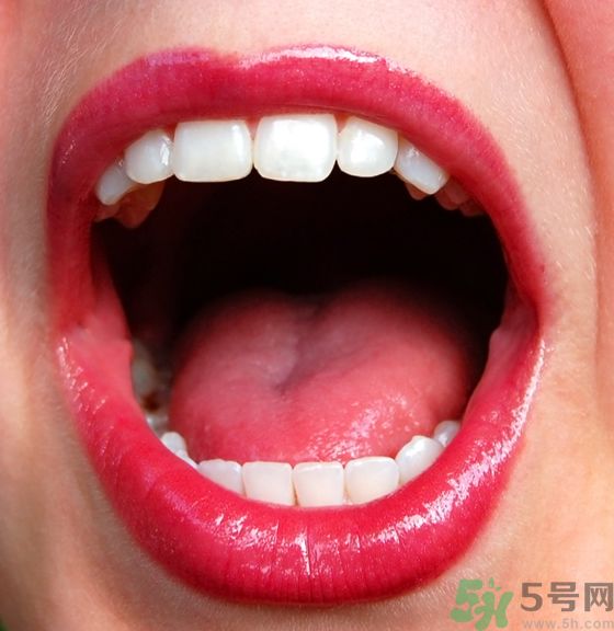 嘴里有潰瘍怎么辦？口腔潰瘍吃什么好？