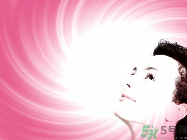 暗沉油性皮膚用什么護(hù)膚品？油性皮膚暗沉怎么護(hù)理？
