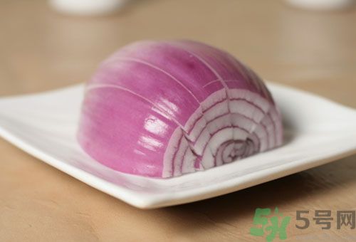洋蔥可以生吃嗎？洋蔥生吃有什么好處？