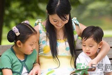 9歲女孩擬二胎合同維權(quán)是怎么回事？父母生二胎要怎樣和孩子溝通？