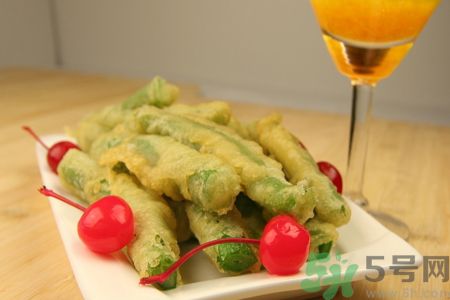 四季豆早期中毒的癥狀有哪些？吃四季豆中毒了怎么辦？