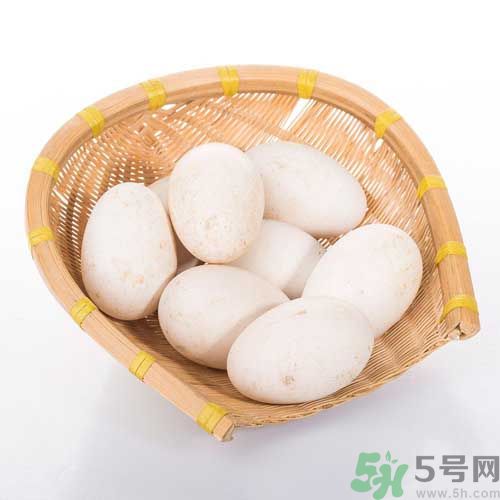 鵝蛋和鴨蛋哪個好？鵝蛋和鴨蛋哪個清火效果好？