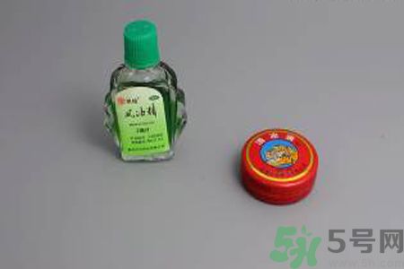 清涼油和風(fēng)油精的區(qū)別？清涼油和風(fēng)油精哪一個好？