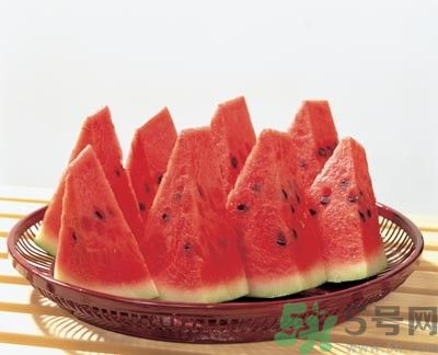 吃西瓜會(huì)上火嗎？吃西瓜上火要怎么做？