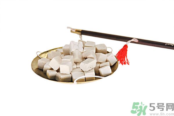 夏天吃茯苓好嗎？夏天吃茯苓有什么好處？