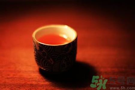 楊梅酒用的什么酒做的？楊梅酒有多少度？