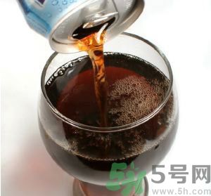 喝可樂(lè)治腎結(jié)石嗎？腎結(jié)石可以喝可樂(lè)嗎？