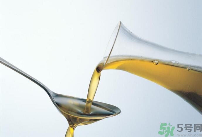 夏天吃橄欖油好還是調(diào)和油好？夏天吃橄欖油好嗎？