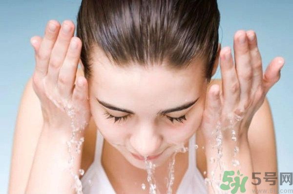 海鈺珍珠海藻柔膚水怎么樣？海鈺珍珠海藻柔膚水好用嗎？