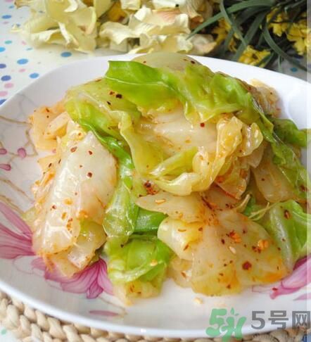 包菜可以生吃嗎？包菜可以涼拌嗎？