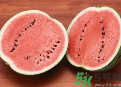 西瓜能和牛奶一起吃嗎？西瓜和牛奶一起吃好嗎？