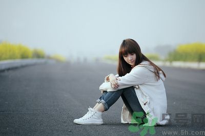 因太漂亮替考被發(fā)現(xiàn)是怎么回事？統(tǒng)考作弊會有什么懲罰？