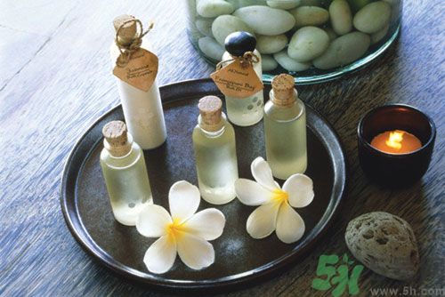 氫氧健肩頸活力本草油1號怎樣？氫氧健肩頸活力本草油1號好用嗎？