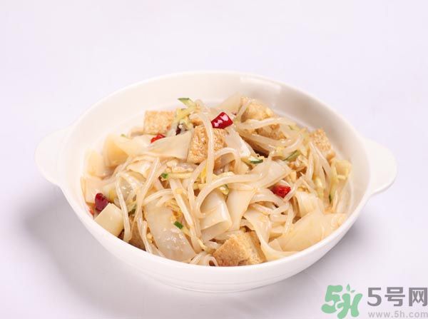 吃消炎藥還能吃涼皮涼面嗎？吃消炎藥吃涼皮會怎么樣？