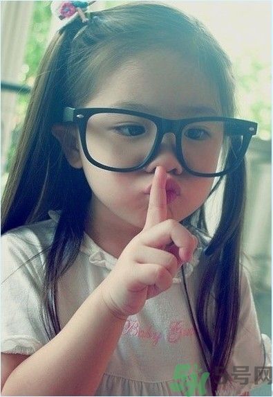 幼童屁股長(zhǎng)出尾巴的原因是什么？孕婦缺什么幼童屁股長(zhǎng)出尾巴？