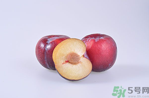 黑布林是李子嗎？黑布林的功效與作用