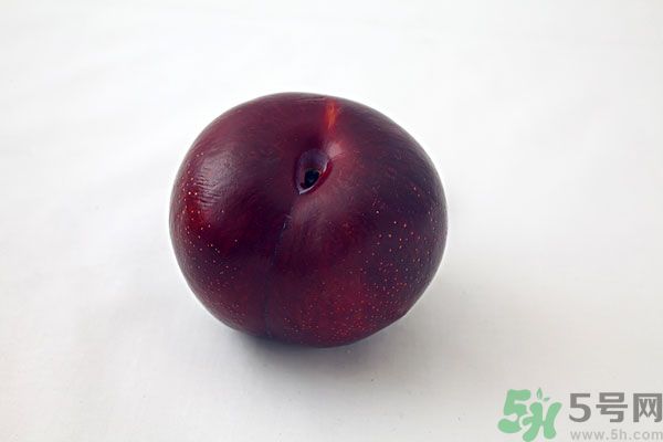 黑布林是李子嗎？黑布林的功效與作用