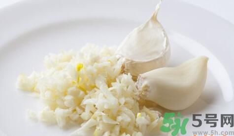 吃粽子時(shí)可以就大蒜嗎？粽子可以和大蒜一起吃嗎？