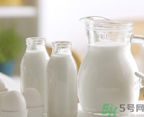 吃山楂可以喝牛奶嗎？山楂能和牛奶一起吃嗎？