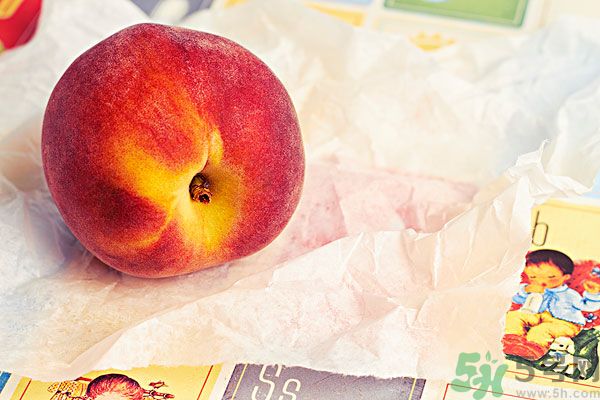 吃了李子能吃桃子嗎？桃子和李子同食好嗎？