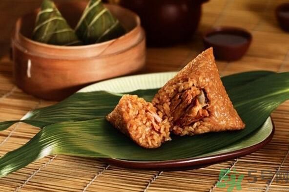 熟粽子泡在水里會(huì)壞嗎？熟粽子為什么要泡在水里？