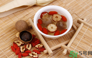 山楂枸杞一起泡水喝好嗎？山楂枸杞一起泡水喝有什么好處？
