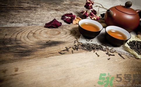 決明子泡水喝可以降火嗎？喝決明子茶可以清火嗎？