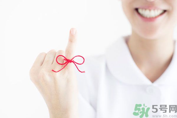 掰手指關(guān)節(jié)響好不好？掰手指關(guān)節(jié)響有危害嗎？