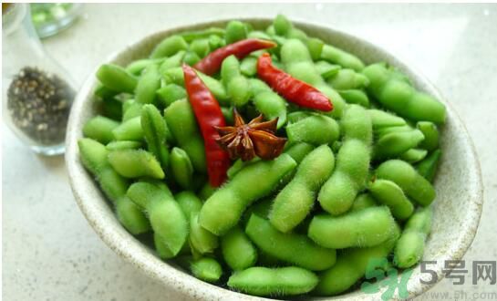 夏天吃毛豆好嗎？夏天吃毛豆有什么好處？