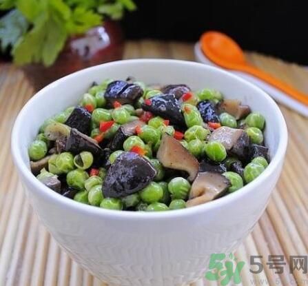 豌豆可以和香菇一起炒嗎？豌豆和香菇一起吃好嗎？