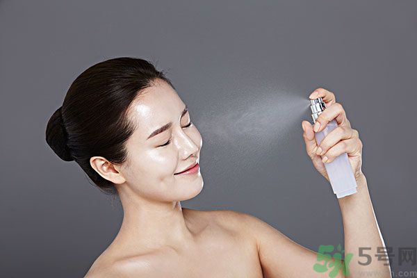 防曬噴霧可以噴臉嗎？防曬噴霧噴臉上好不好？