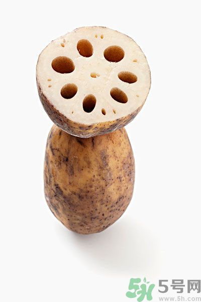 蓮藕里面的泥怎么清理？蓮藕里面的泥巴怎么洗？