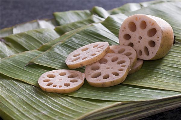 蓮藕里面發(fā)黑能吃嗎？蓮藕發(fā)黑了還能吃嗎？