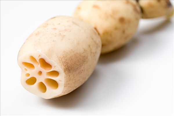 蓮藕里面發(fā)黑能吃嗎？蓮藕發(fā)黑了還能吃嗎？